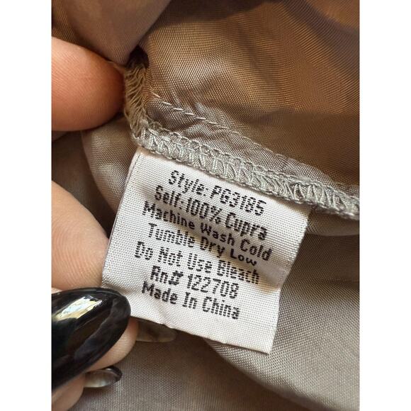 Johnny Was Pete & Greta Shirt Tee Womens Small Gray Cupra Silky PG3185 - Picture 2 of 6